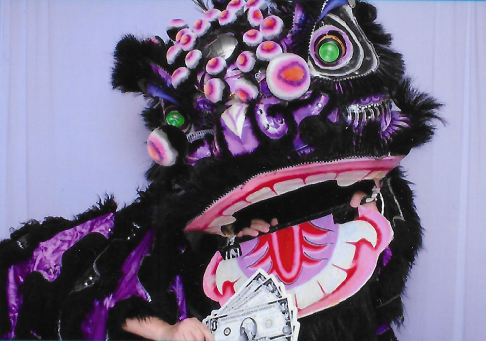 Hawaii lion dance